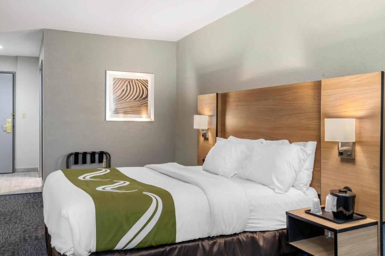 Quality Inn Downtown - Near Market Square Сан-Антонио Экстерьер фото